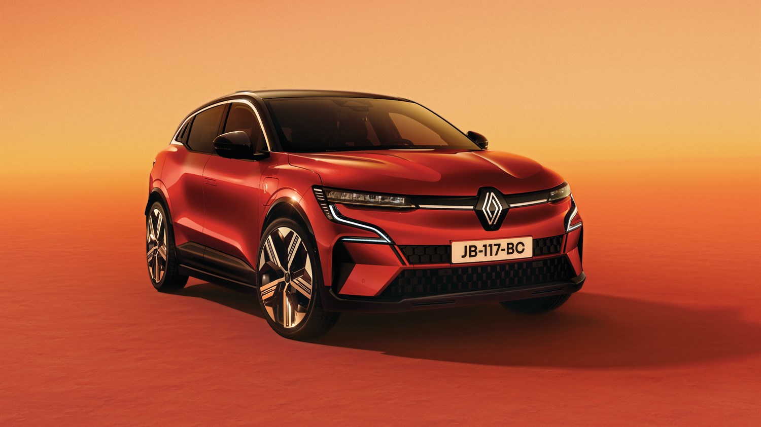 Renault Megane E-Tech 100% électrique - design extérieur - voiture sur route