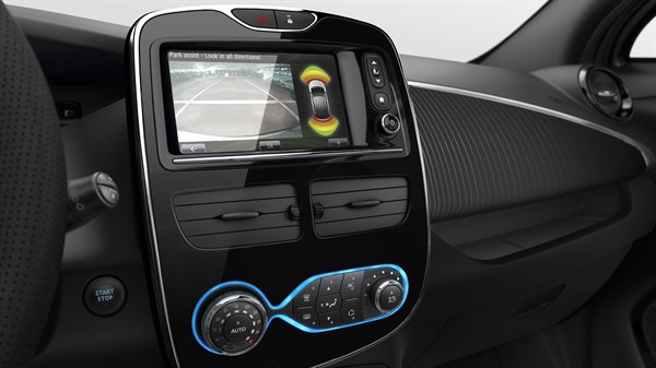 Renault ZOE - focus sur écran caméra de recul